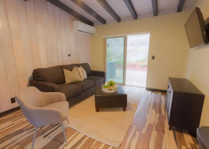 Unit 9 - Slide Rock Holiday home *