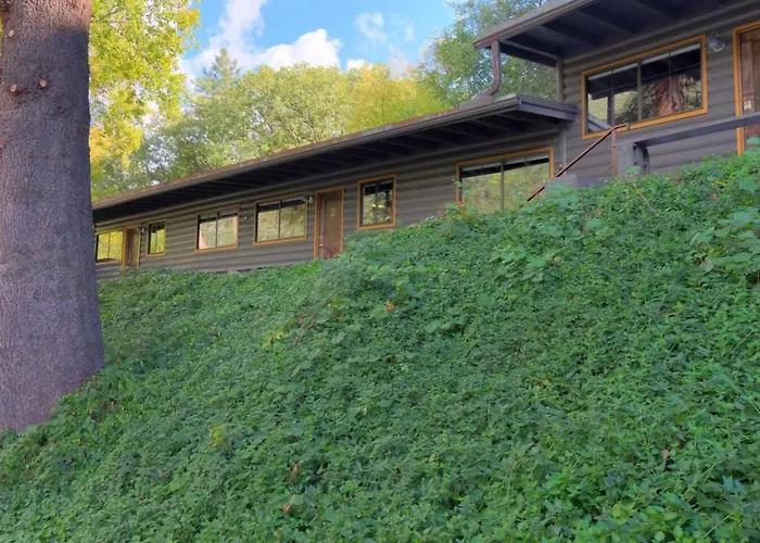 Unit 9 - Slide Rock Holiday home *